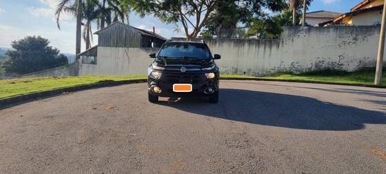 FIAT TORO 1.8 16V EVO FLEX FREEDOM AT6 FIAT TORO 1.8 16V EVO FLEX FREEDOM AT6